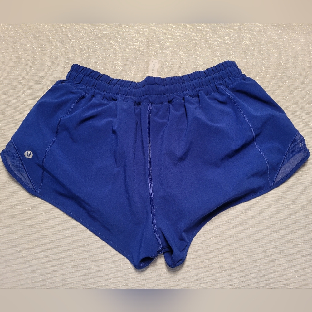 Lululemon Hotty Hot Low-Rise Lined Shorts 2.5"